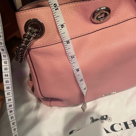 Coach Edie Turnlock. Pink Pebbled leather. - Picture 12 of 16